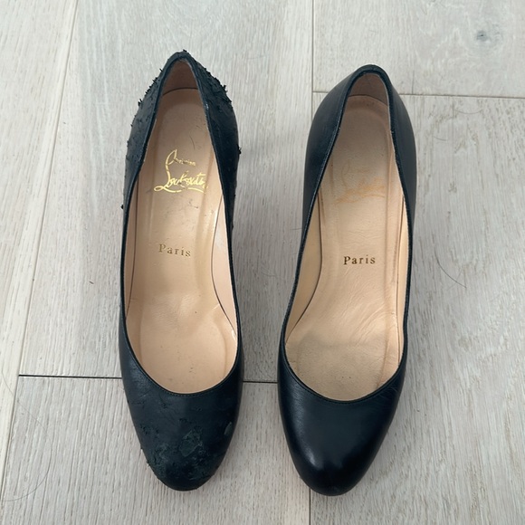 Christian Louboutin 85mm black round toe heel 38.5 - flawed see photos - Picture 3 of 5